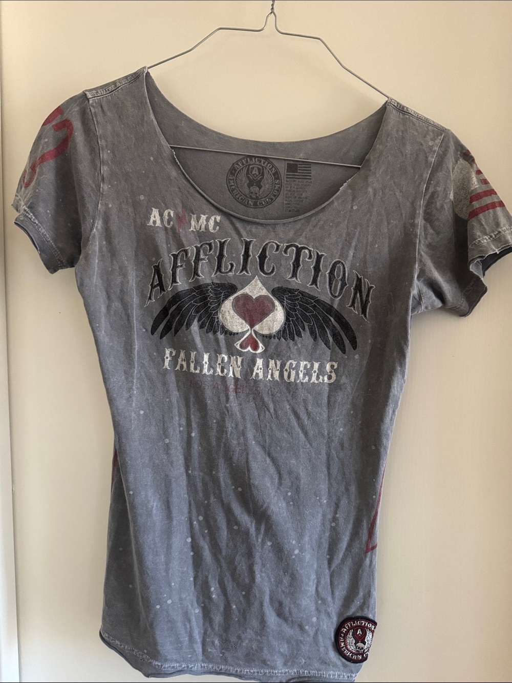 Affliction Gray Short Sleeve Fallen Angels Graphic Tee with Black Wings